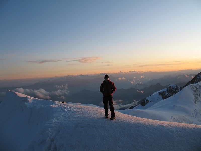 20080829_monterosa_michi 208.jpg - Marina wartet auf den Sonnenuntergang